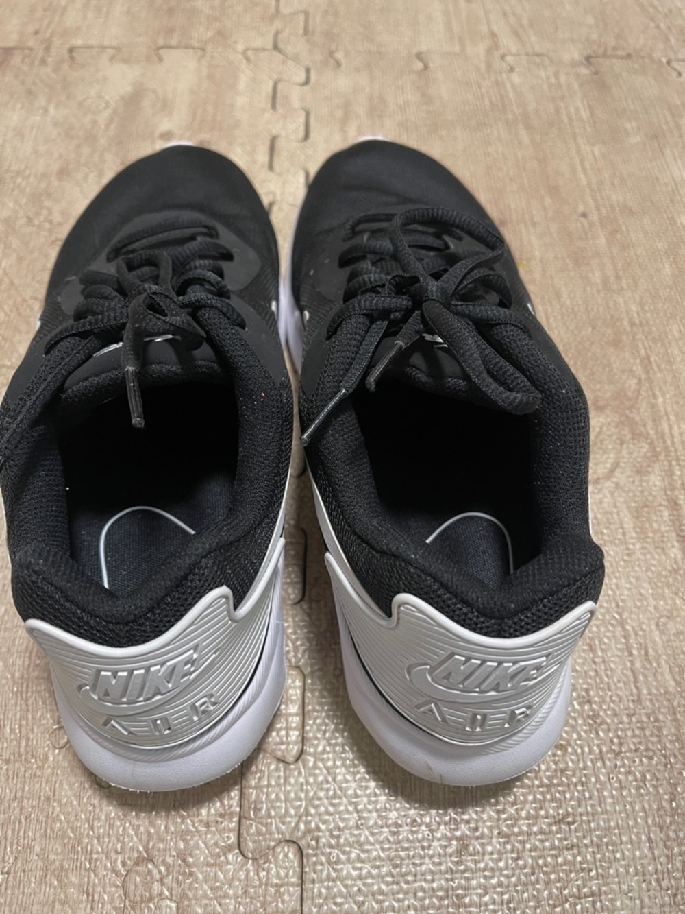 Nike Mens Air Max Oketo AQ2235-002 Black Running Shoes Sneakers Size 9